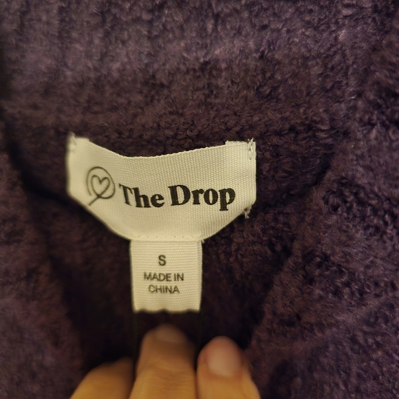 Elegant Plum Crew Neck Sweater - Picture 5 of 5